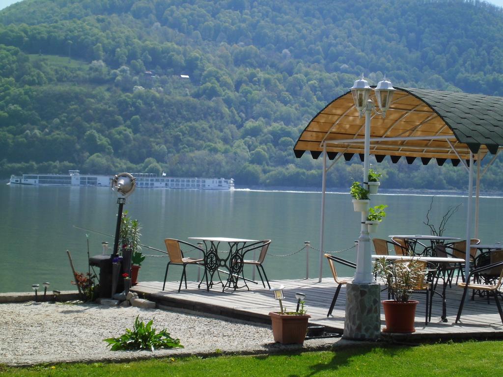 Casa Verde Orşova Esterno foto